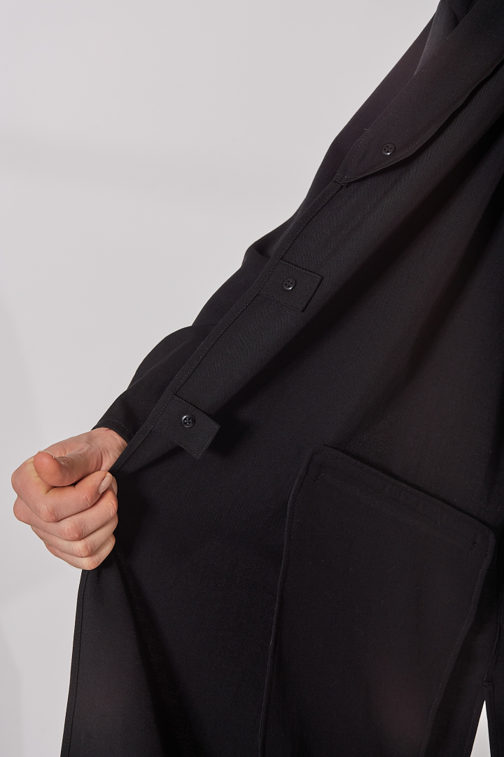 Guesseted Collar J - Black