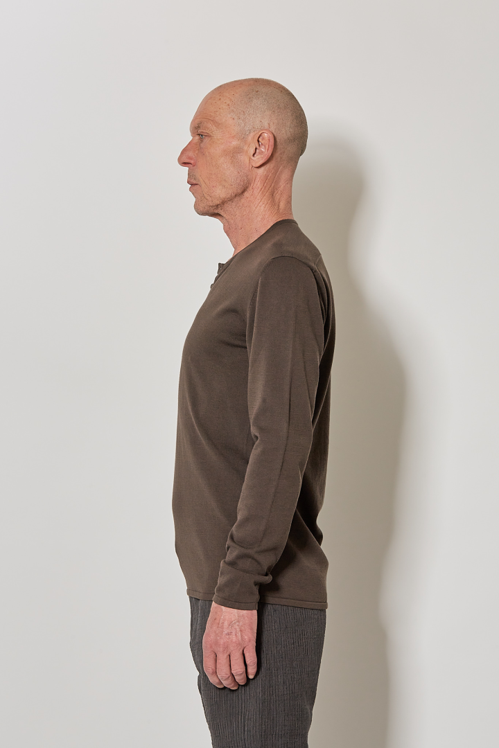 Seamless Shoulder Grandad Neck Sweater - Grey Brown