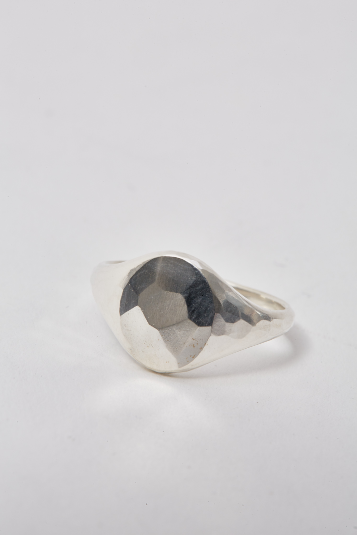 Signet Ring Classic Hammered - Silver