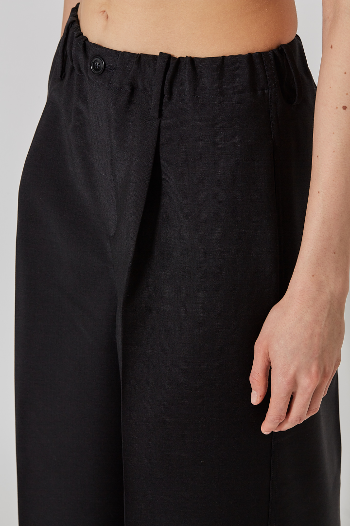 Pegged Pants - Onyx