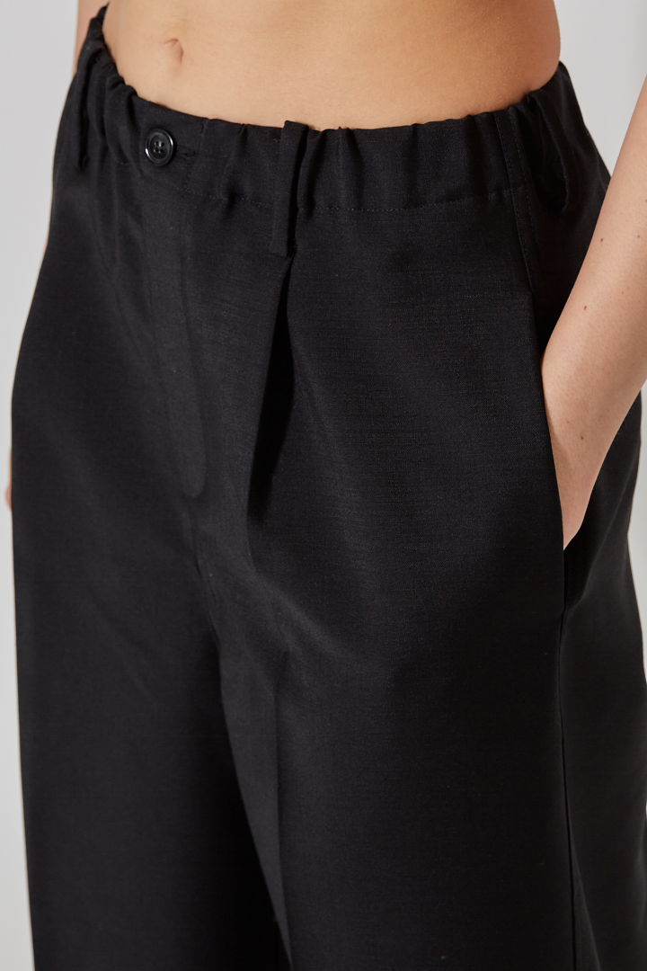 Pegged Pants - Onyx