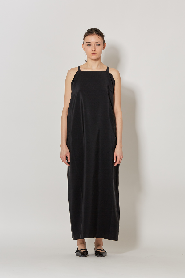 Strap Dress With Pockets - Black