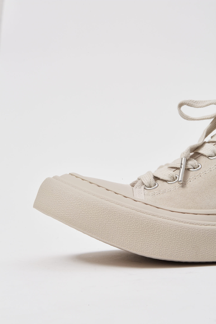Halli Vulcanized Low-Top Sneaker - Chalk