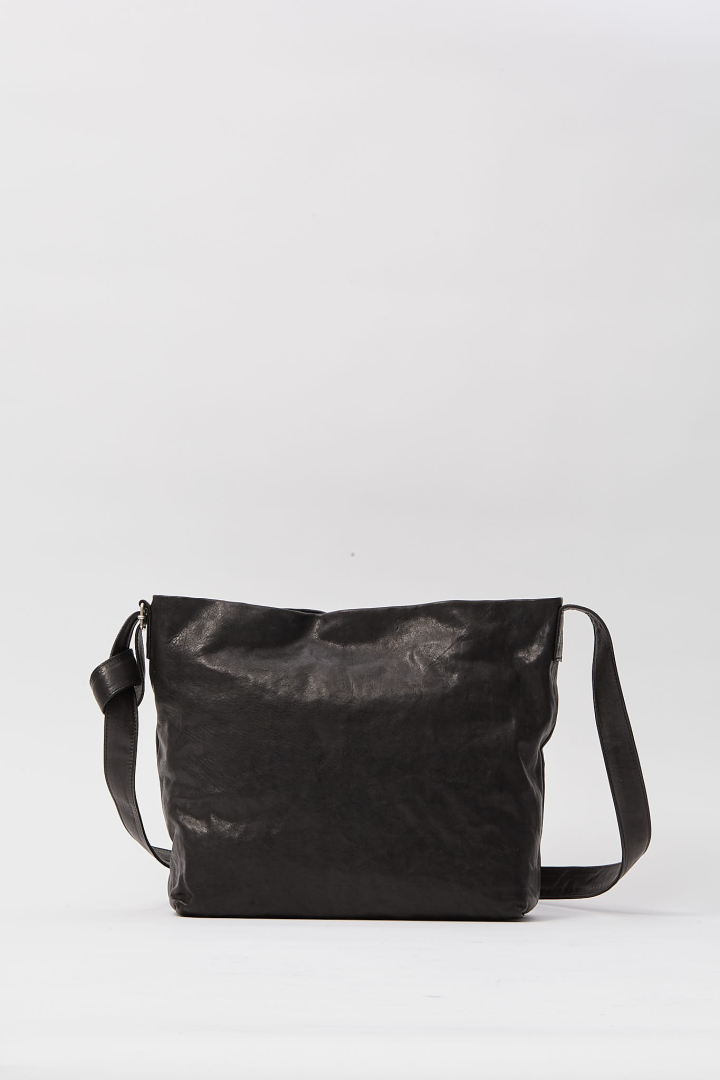 Runda Medium Soft Shoulder Bag - Black