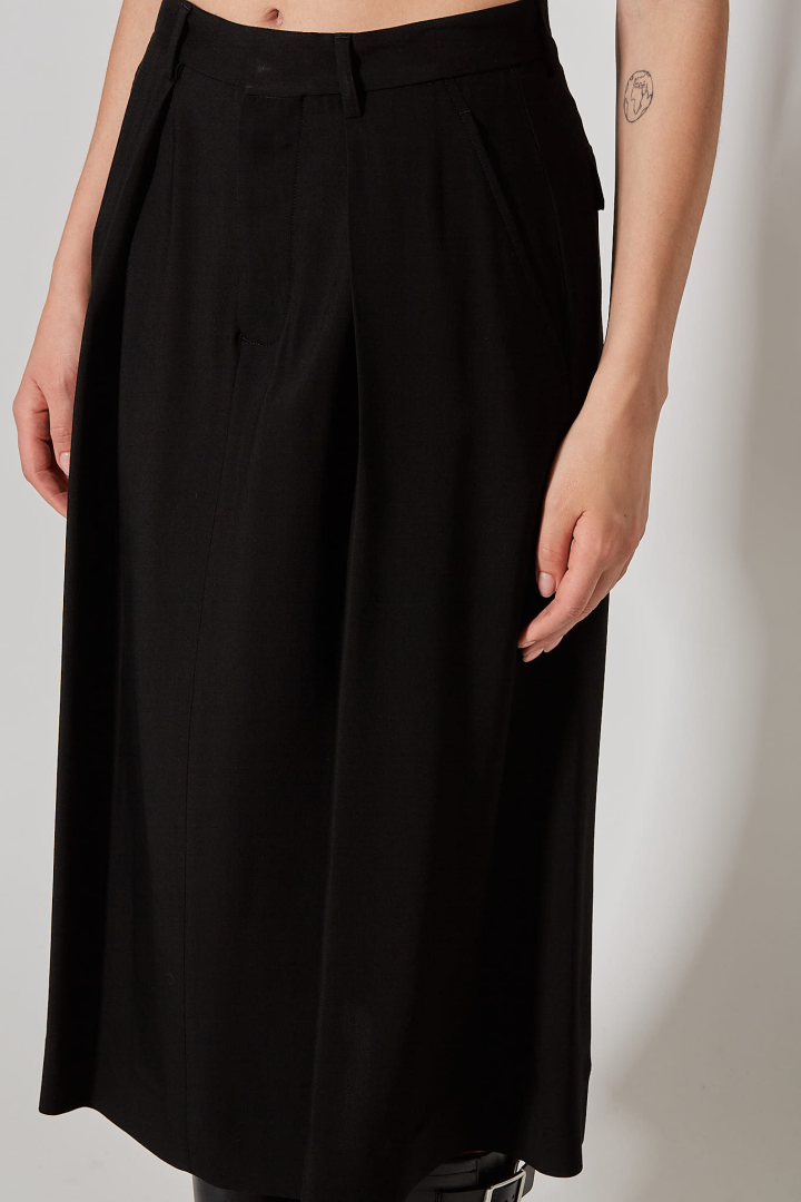 Yura Midi 'A' Line Pleated Skirt - Black