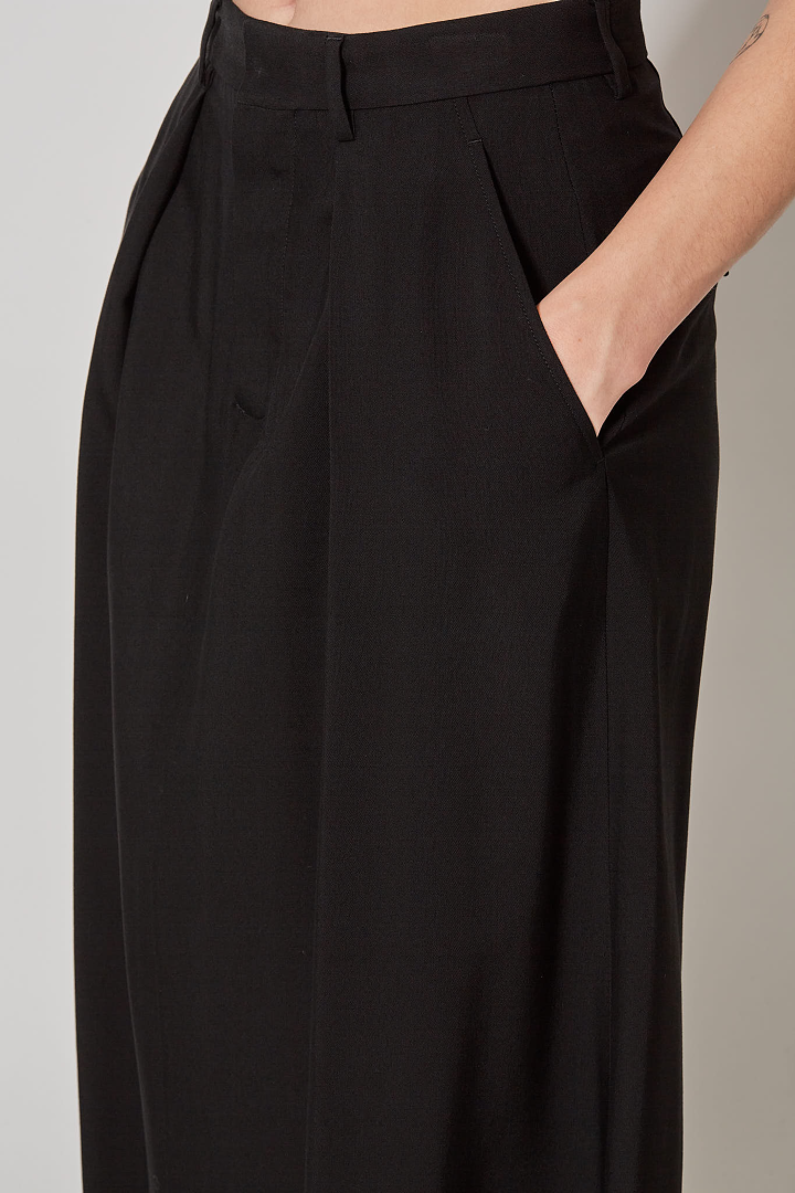 Yura Midi 'A' Line Pleated Skirt - Black