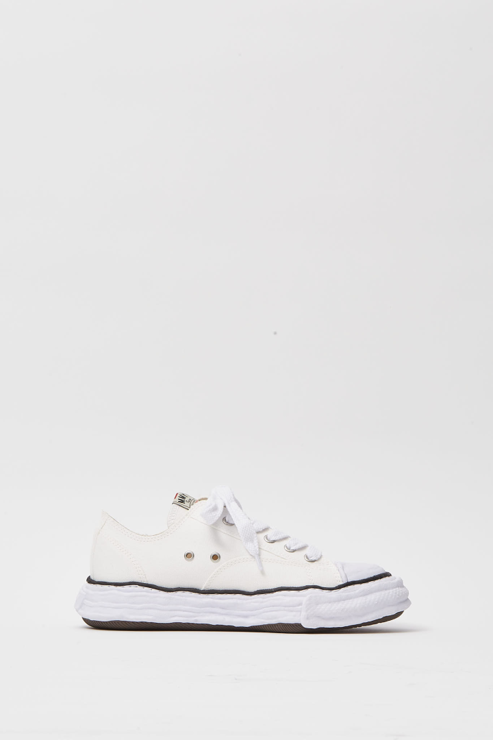 Peterson 23 / Original Sole Canvas Low-Top Sneaker - White
