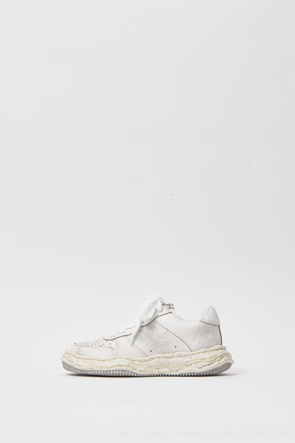 Wayne / Original Sole Shrink Leather Low - Top Sneaker - White