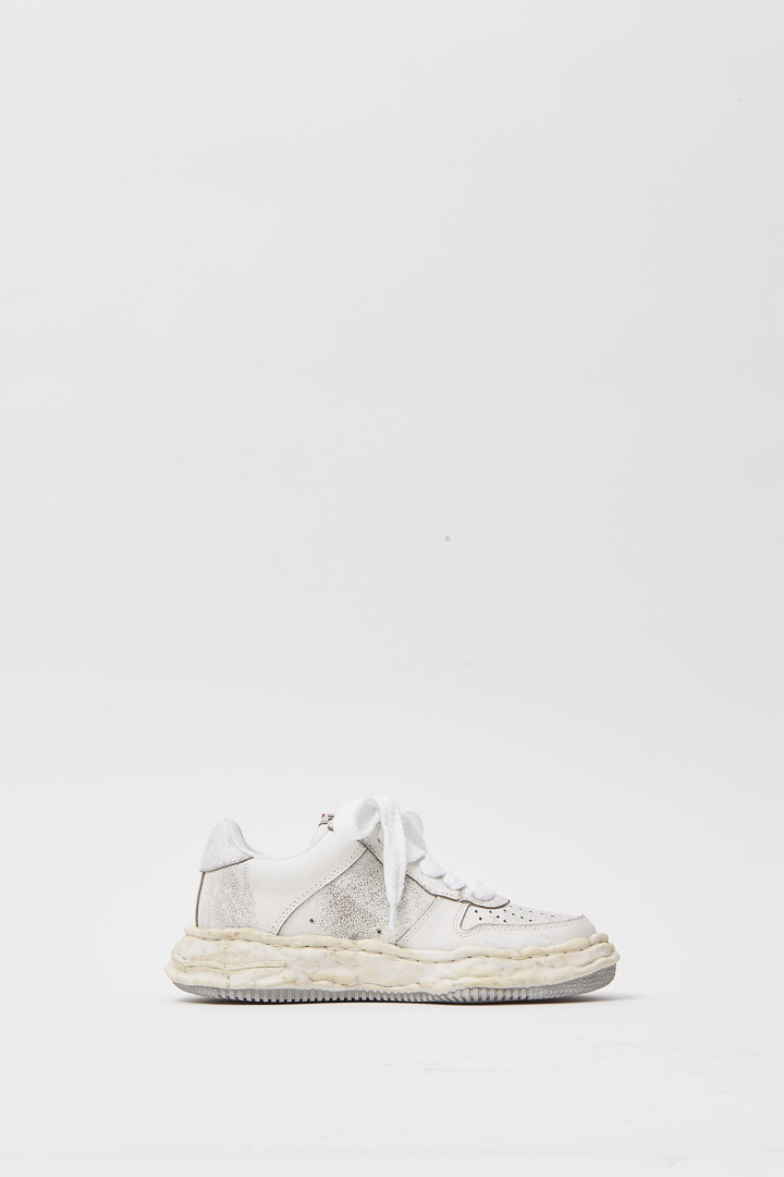 Wayne / Original Sole Shrink Leather Low - Top Sneaker - White