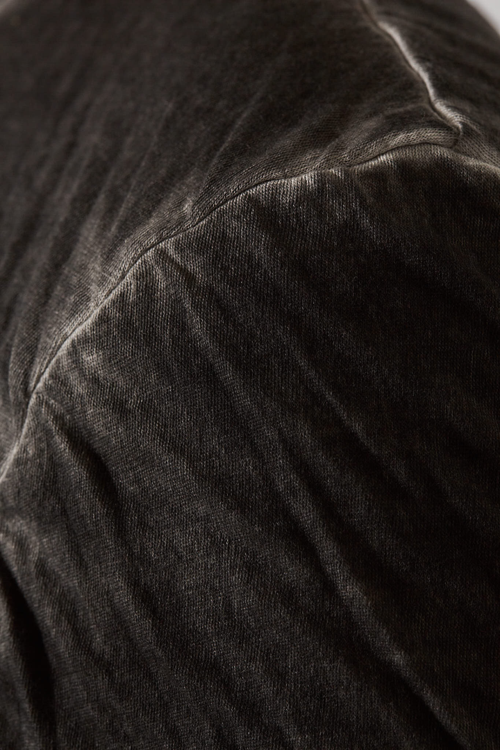 T-Shirt - Antra Resin