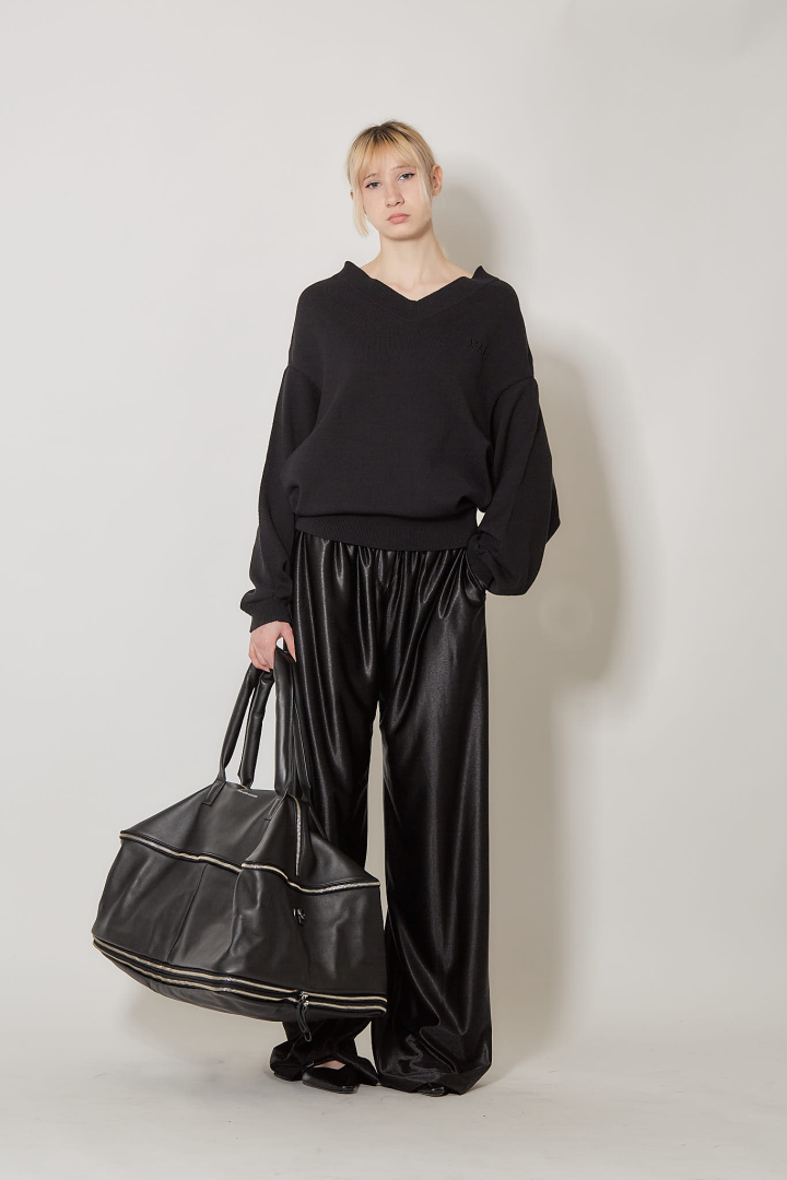 Upside Down Sweater - Black