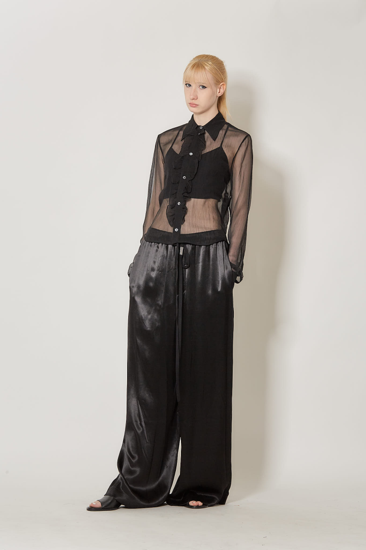 Fera Straight Leg Cropped - Black