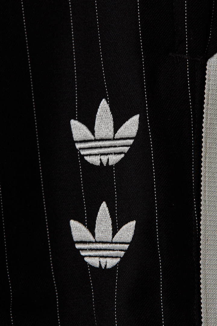 WC Pinst Short - Black/White
