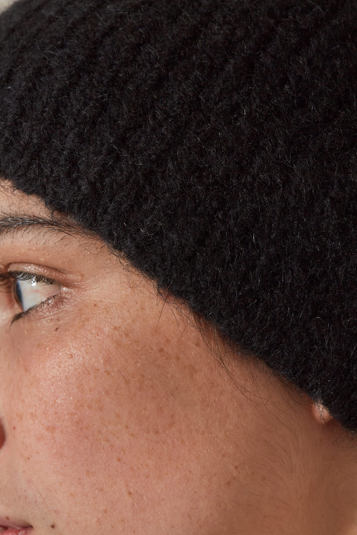 Hat Moss - Black