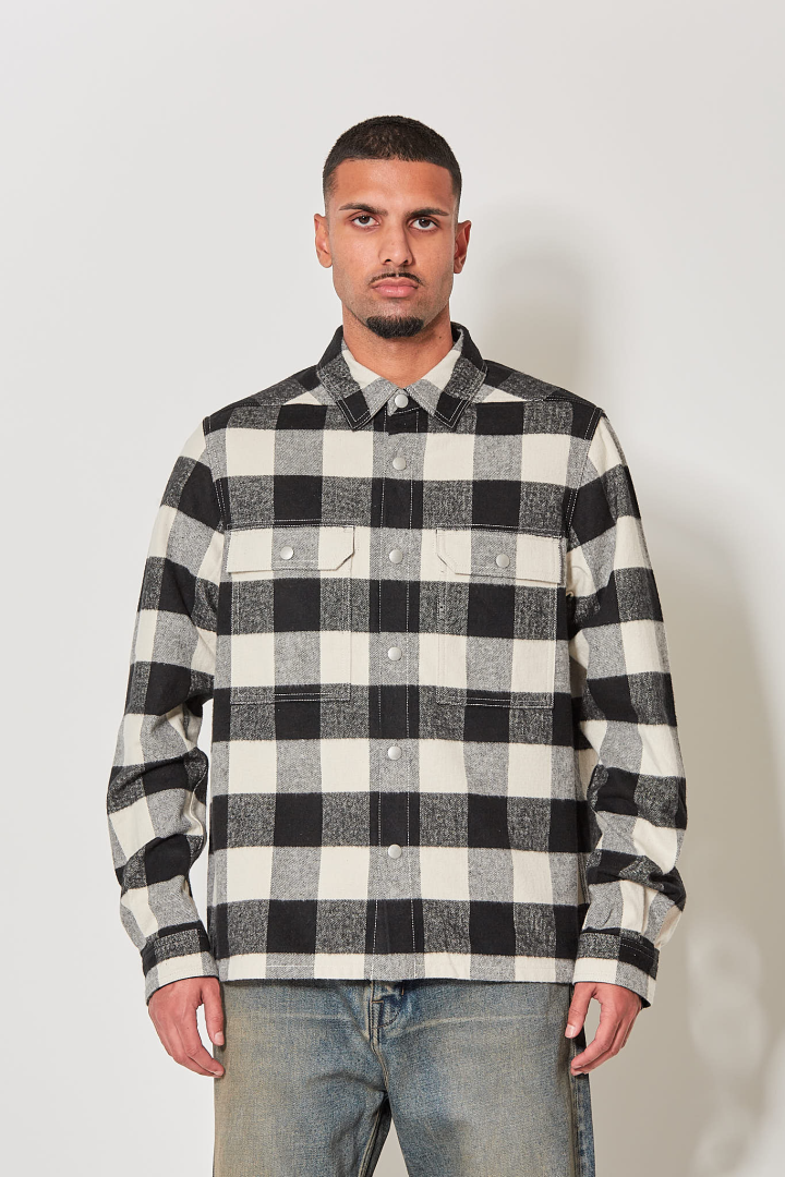 Cropped Outershirt - Black Plaid
