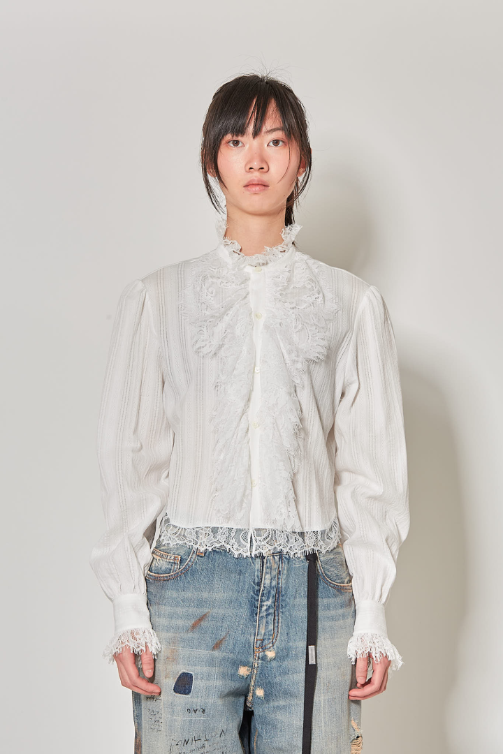 Freda Comfort Shirt With Lace Ruffles - Natural White