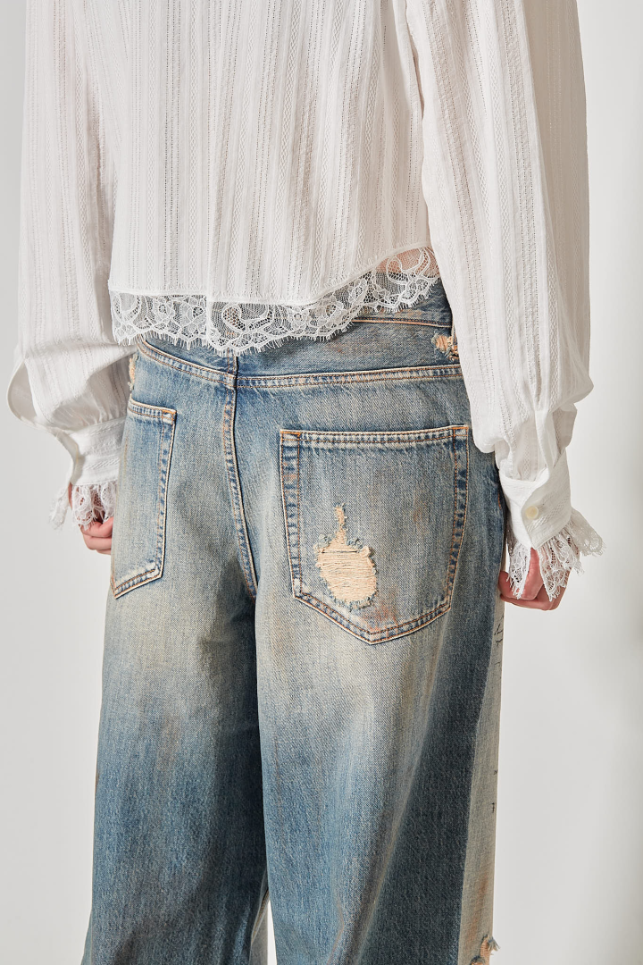 Freda Comfort Shirt With Lace Ruffles - Natural White